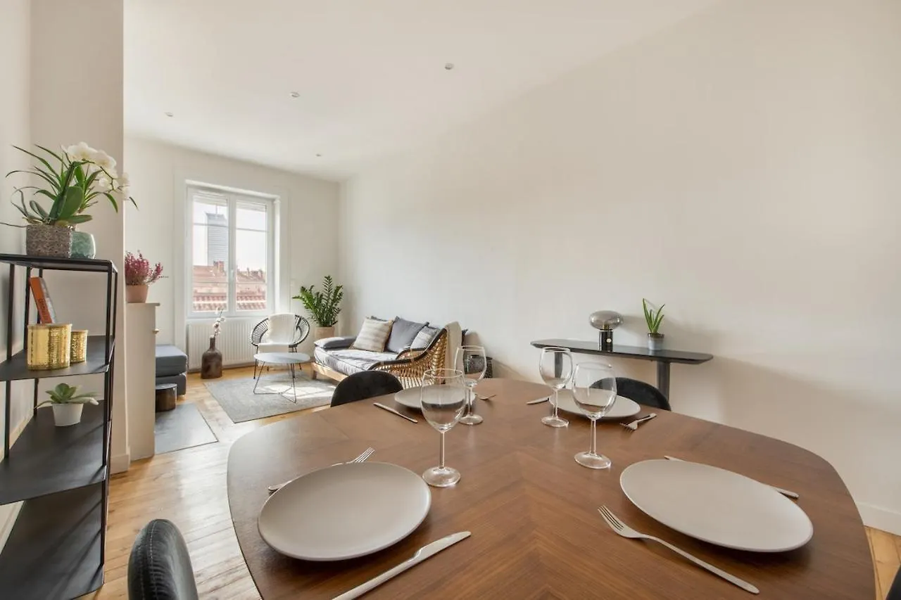 Apartment Dify Laurent Vibert - Foch Lyon France